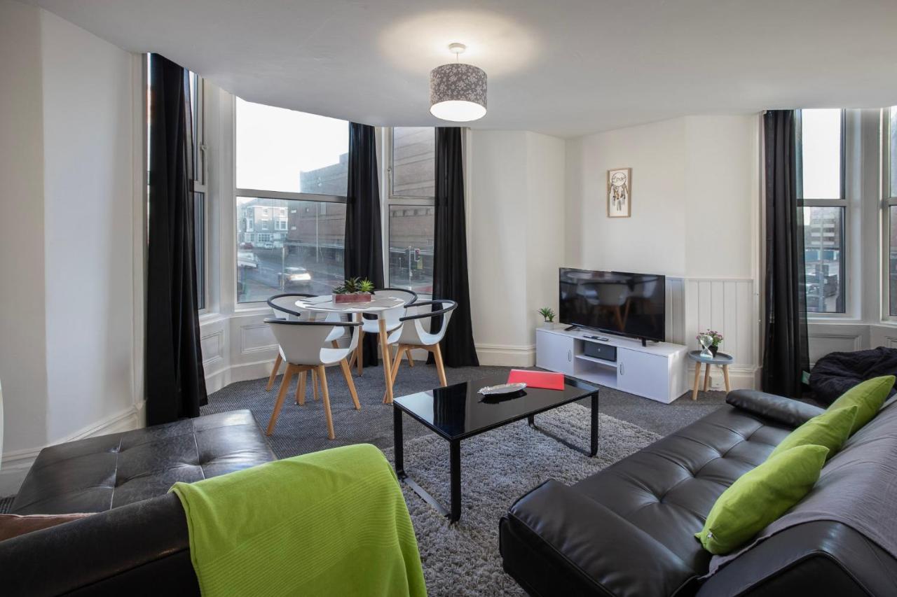 02 Springfield - Sleeps 6 Blackpool Exterior foto